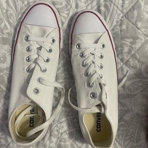 White converse sneakers